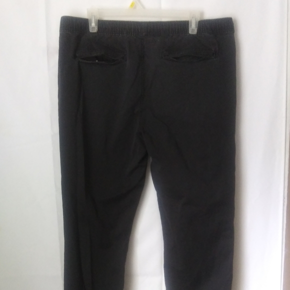 Men's jogger - Picture 2 of 2